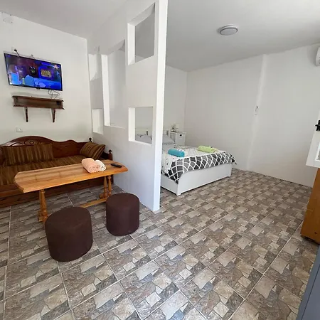 Rustika Daire Bela Crkva (Banat)