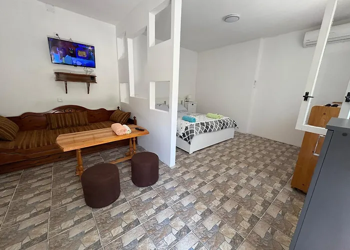 Rustika Daire Bela Crkva (Banat)